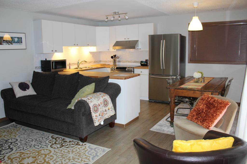 A Gem Inn The Rockies Jasper Kamer foto
